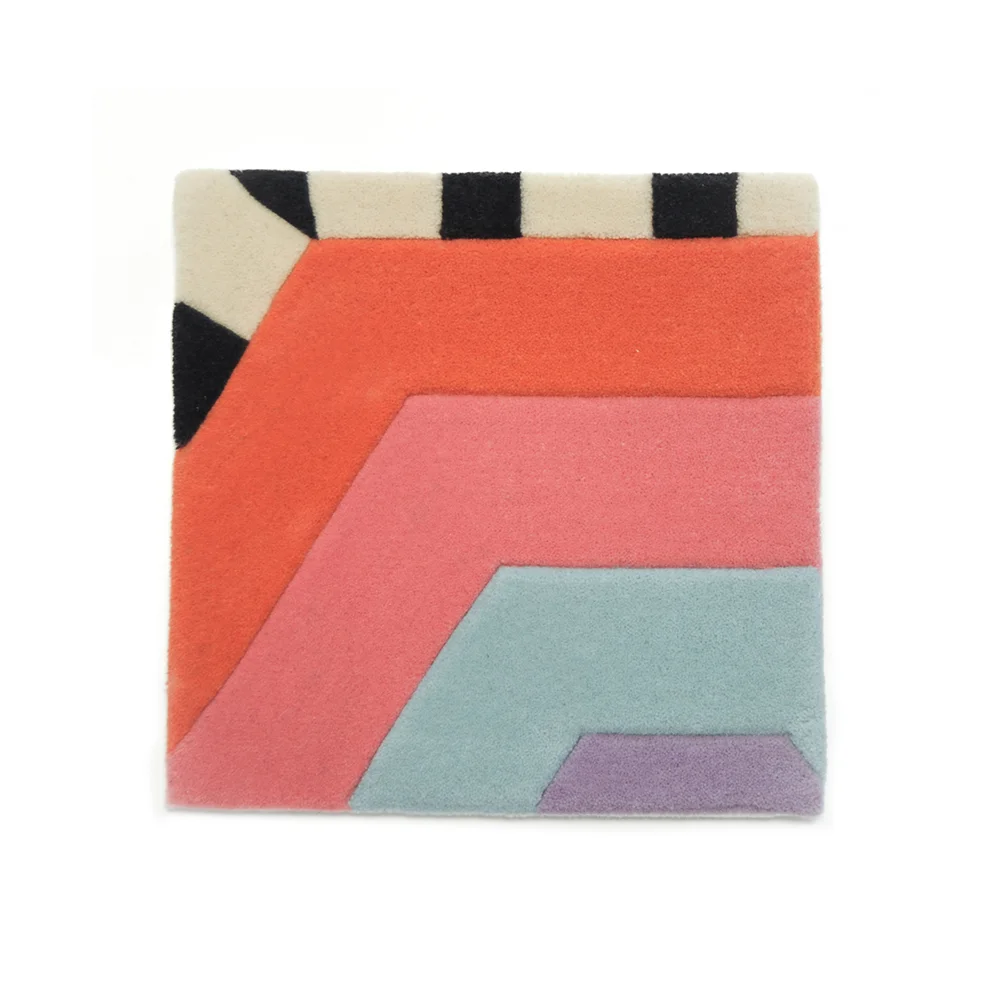 hexagon-swizzle-1x1-websquare.jpg