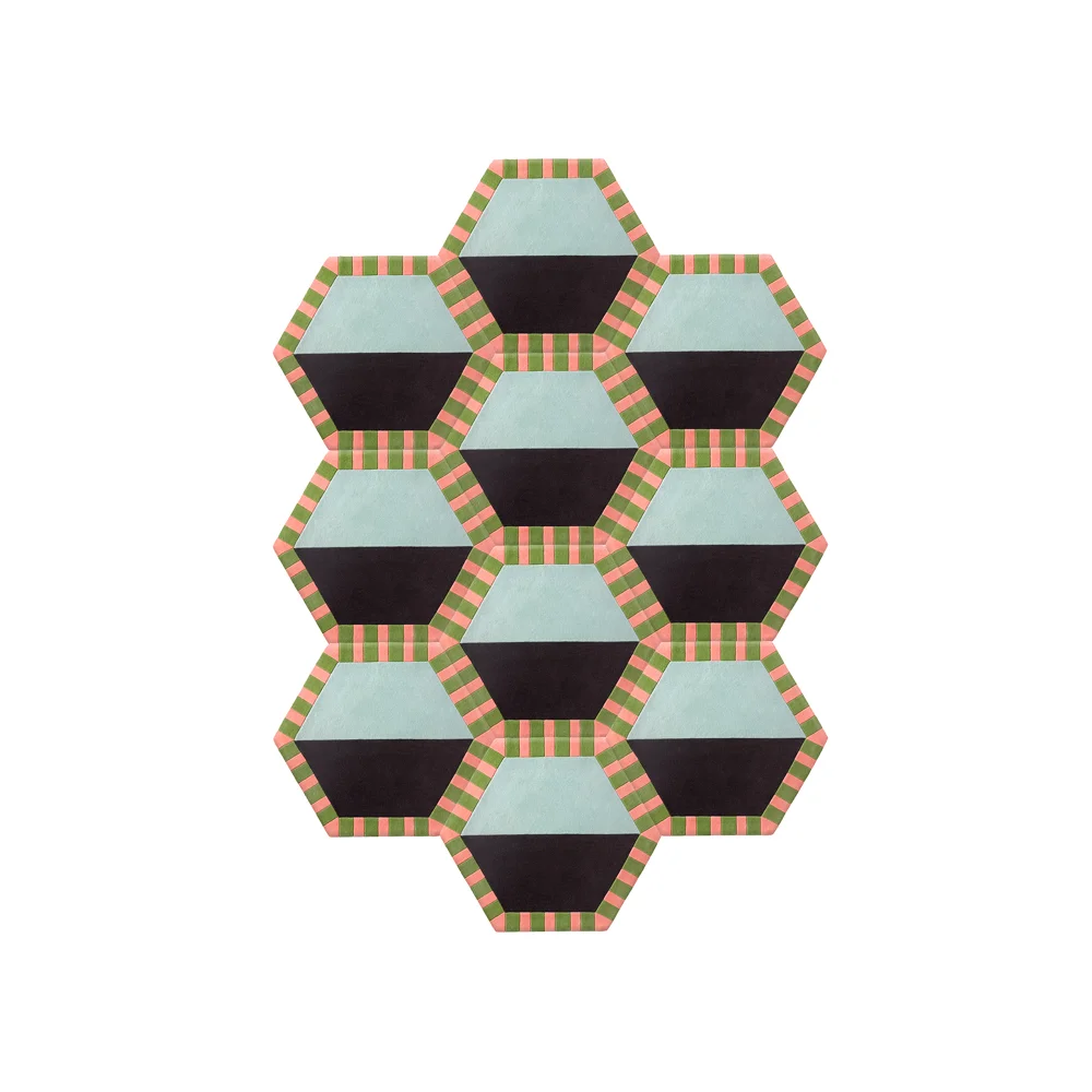 extended-honeycomb-thunder-sky-websquare.jpg