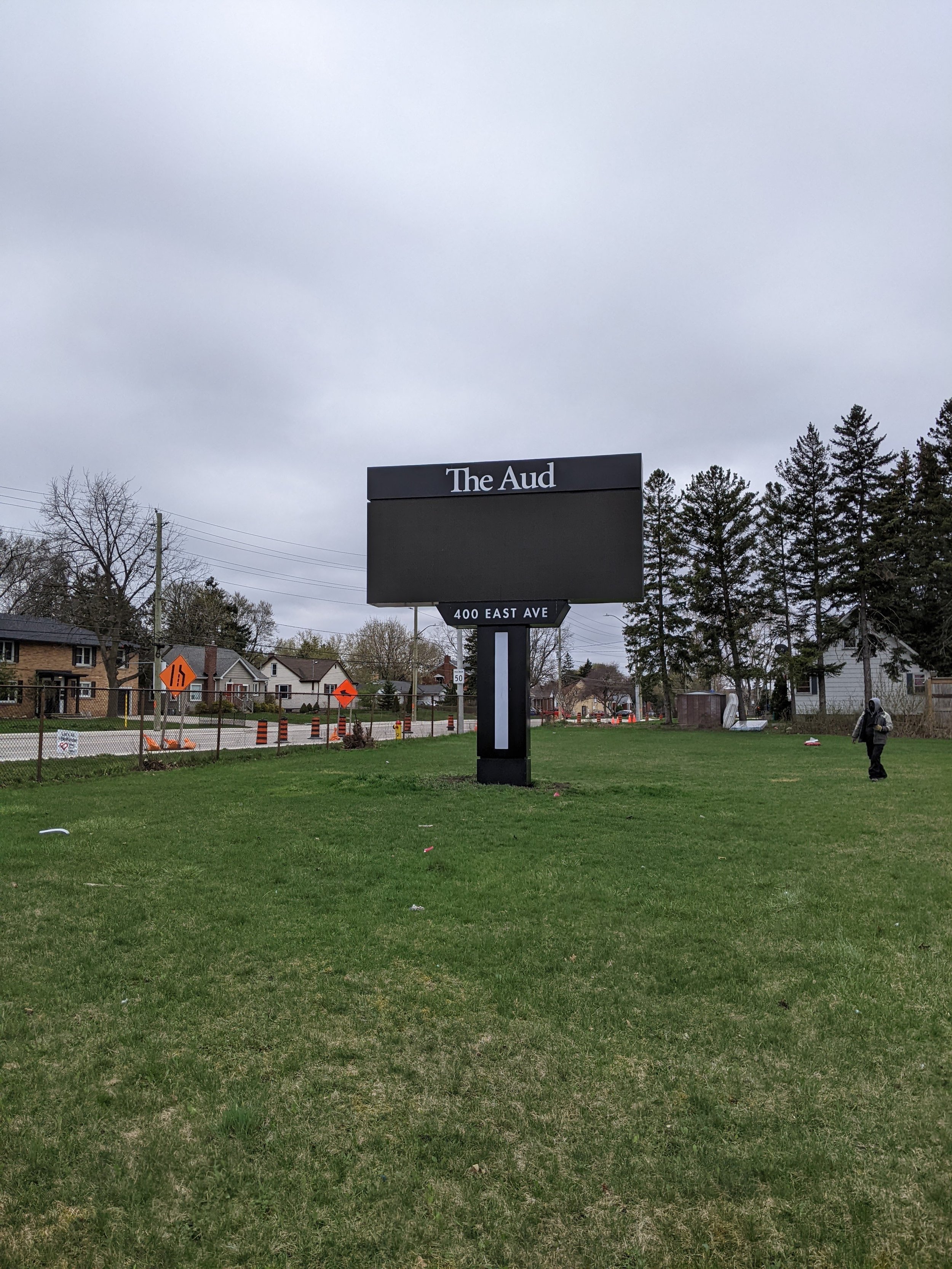 The Aud - Kitchener Pylon Sign 005.jpg