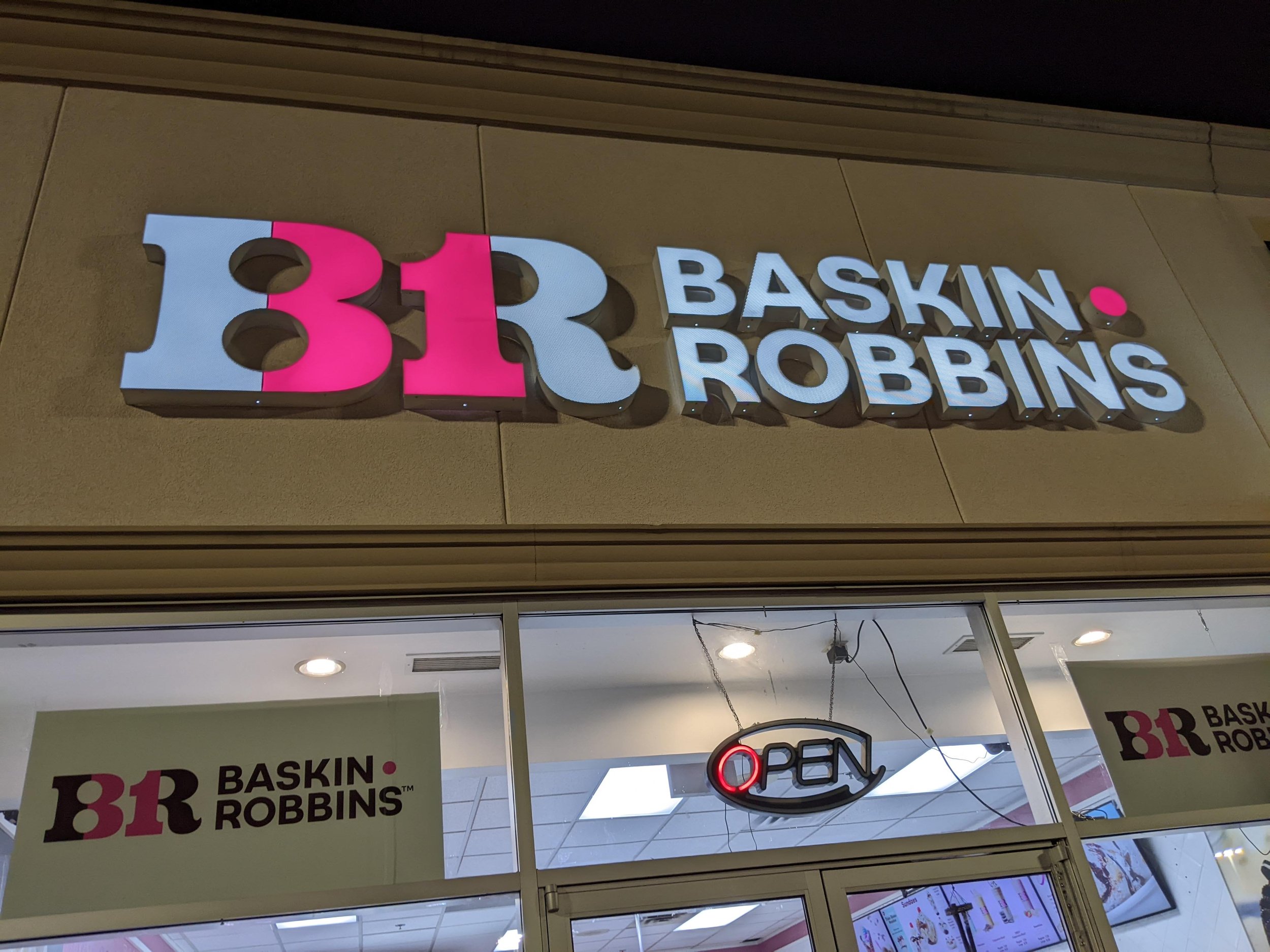 Baskin Robbins New Branding Wall Sign 014.jpg