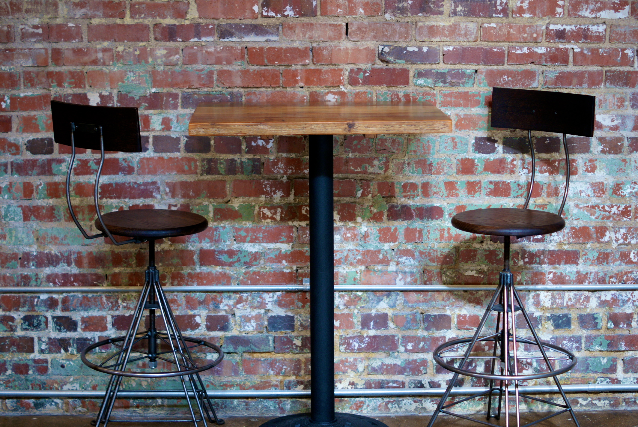 bar height tbls n chairs.JPG