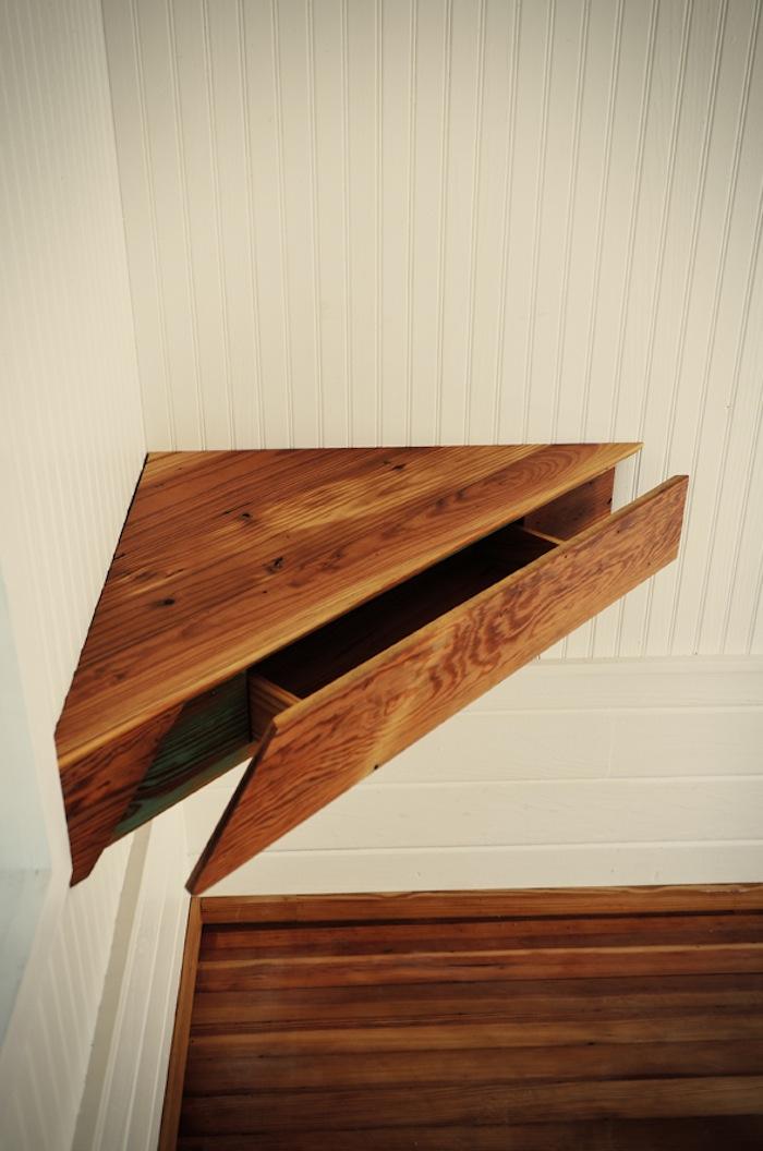 700_corner-desk-of-wood-in-photography-studio-by-kartwheel.jpg