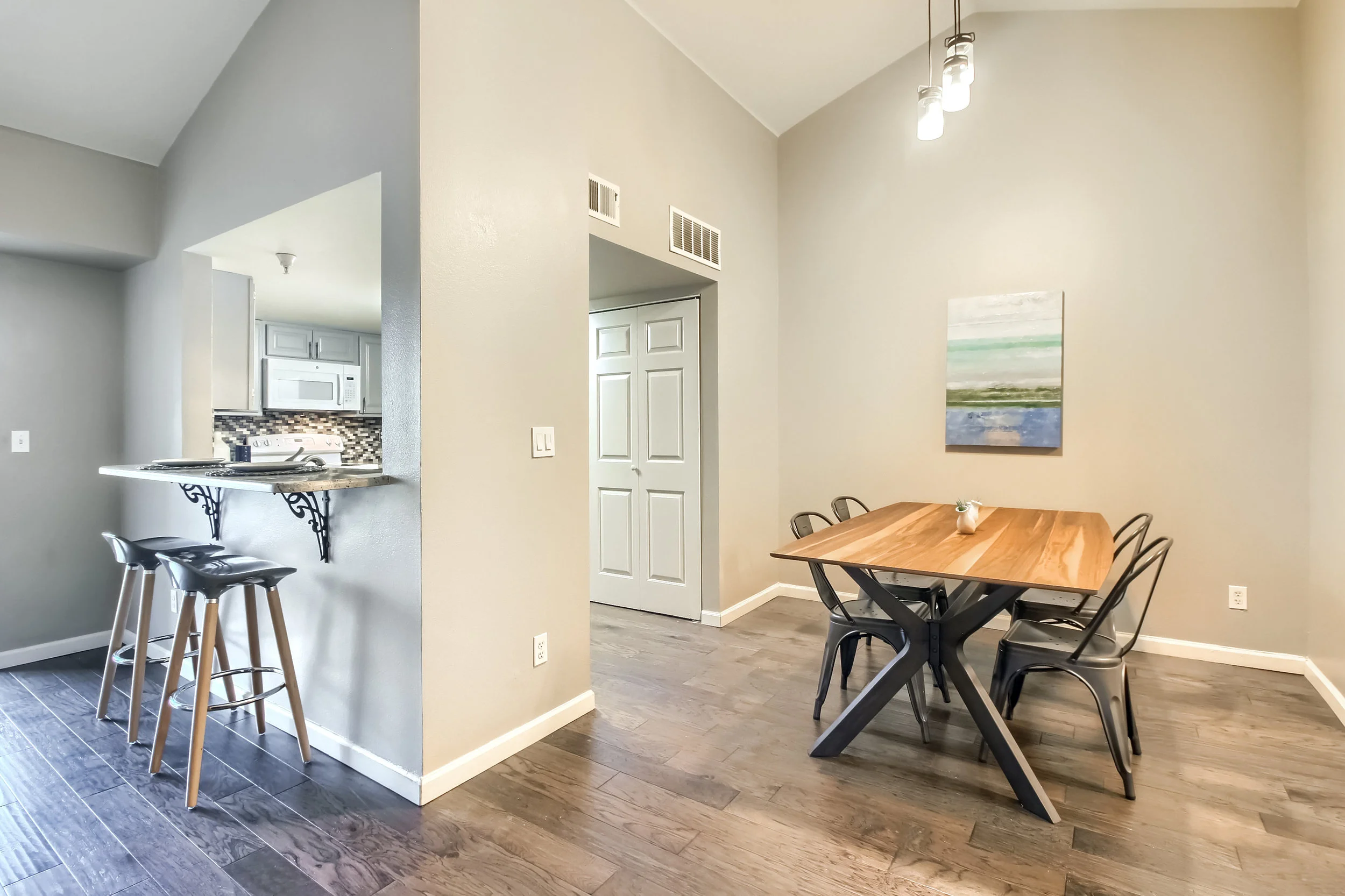 03_Dining_Room_IMG_4888.JPG