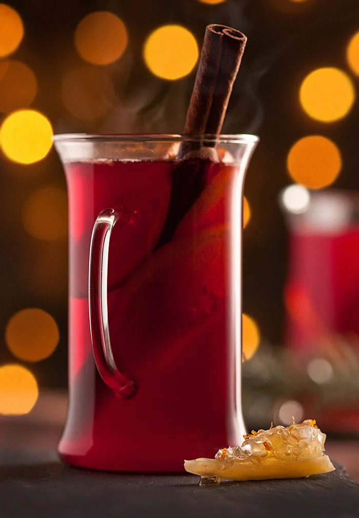 spiced mulled wine with citrus