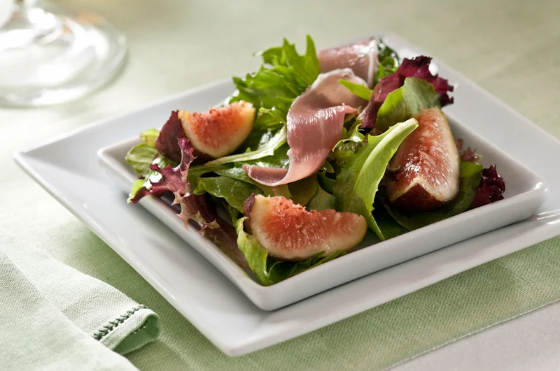 salad with fresh figs.jpg