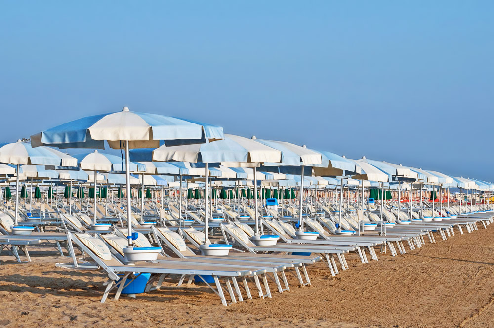 beach umbrellas Cesenatico.jpg