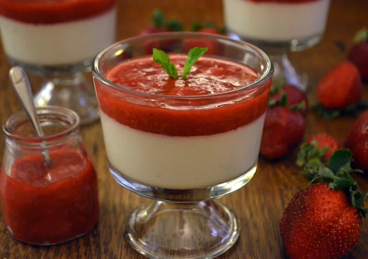 Strawberry Rhubard Compote.jpg