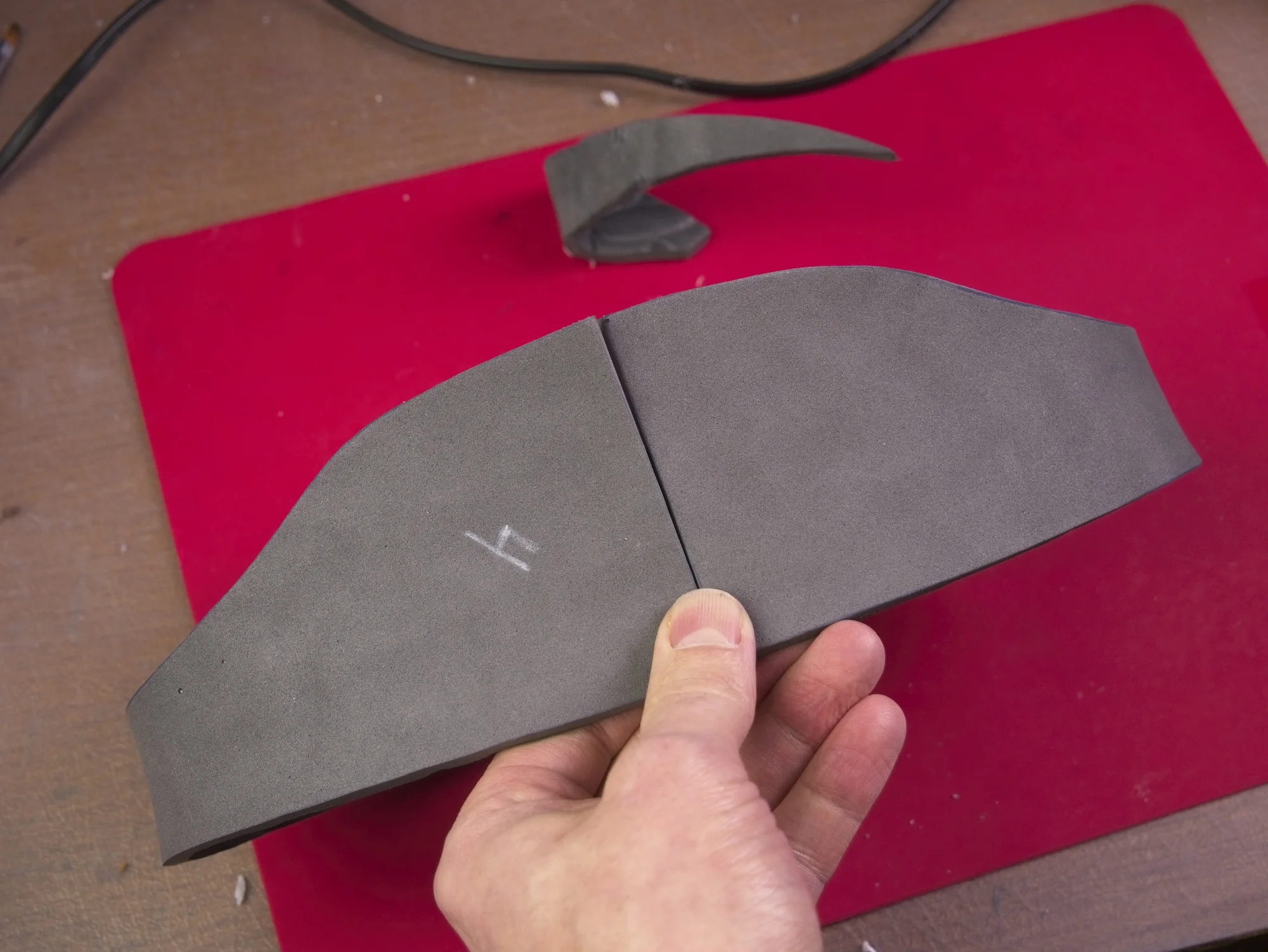 DIY Deep Sea Diver Costume Helmet. Making a Vintage Diving Helmet