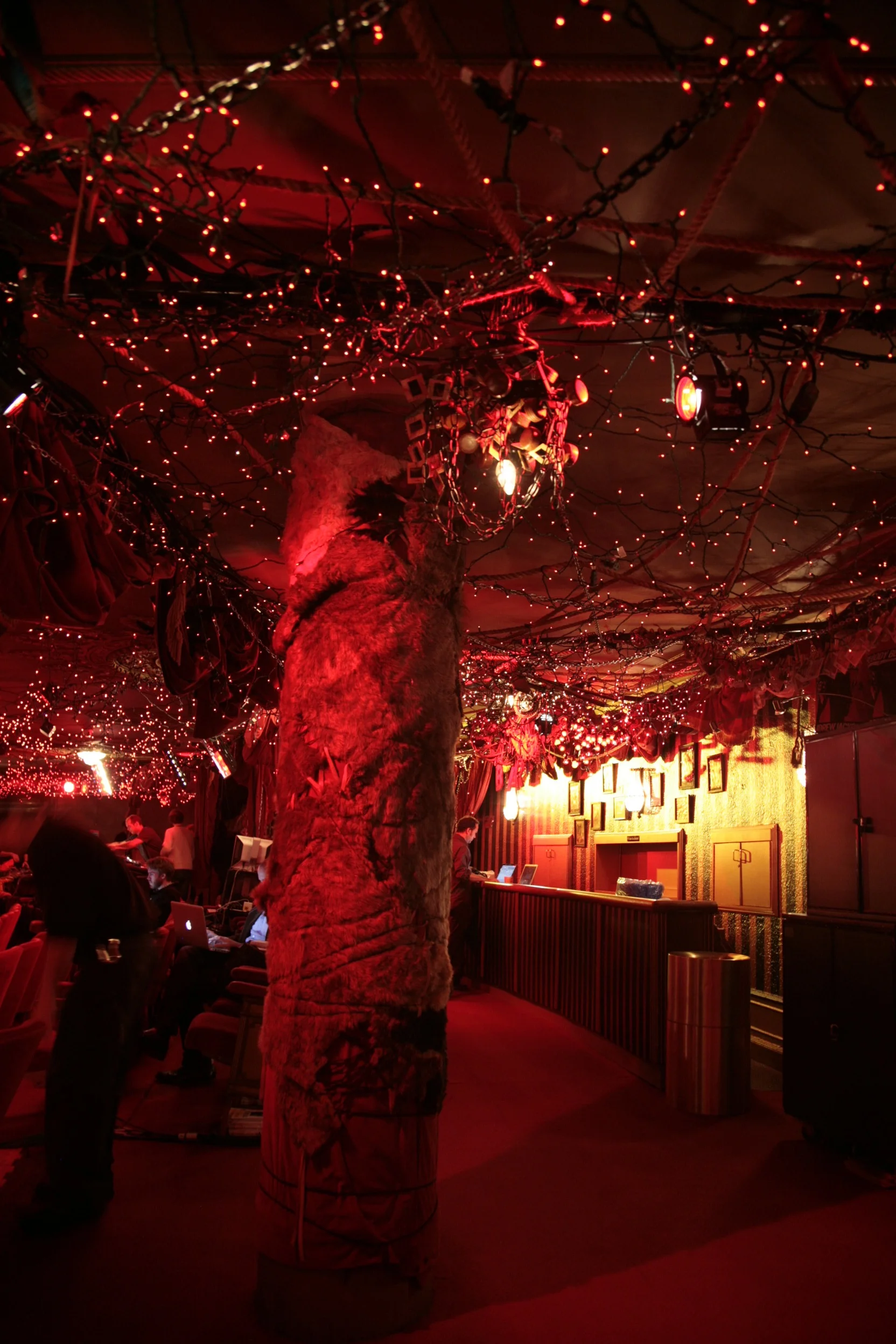  BLOODY BLOODY ANDREW JACKSON, Broadway, 2010  photo and scenic design by Donyale Werle 