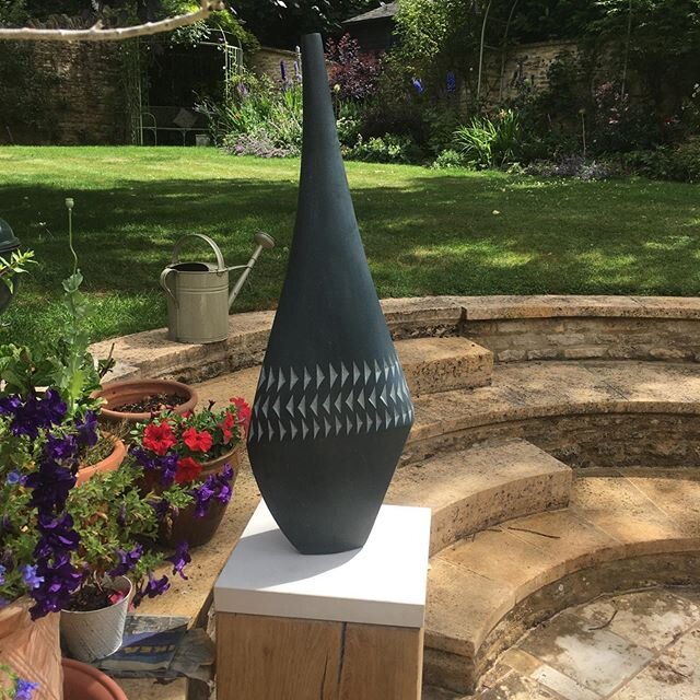 Brief moment of sunshine on a very wet day delivering and installing work#onformsculpture#honisterslate#handcarved#parterns