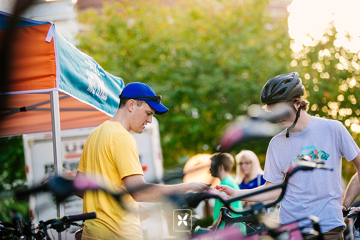 experience_fayetteville_first_thursday
