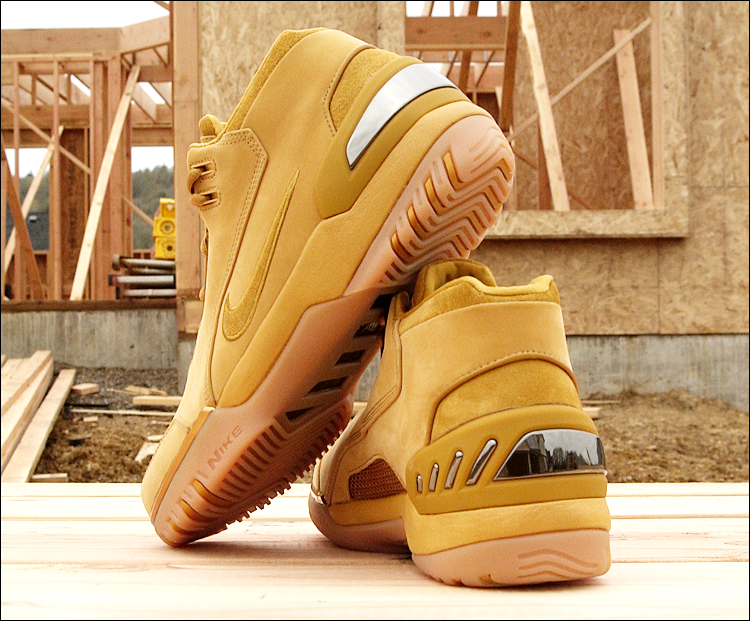 figure 9. Here’s a last look at the Nike Air Zoom Generation in its wheat/wheat–gold colorway. Note the subtle contrast between the rough leather accents at the heel and topmost tip of the tongue, and the buttery smooth main body of the upper. The net result is an interesting mix of rough-and-ready construction boot and luxe high-fashion. It’s not for everyone, but I’m a big fan and, of all the colorways of the Air Zoom Generation, I think it best represents LeBron James’ diamond-in-the-rough persona.