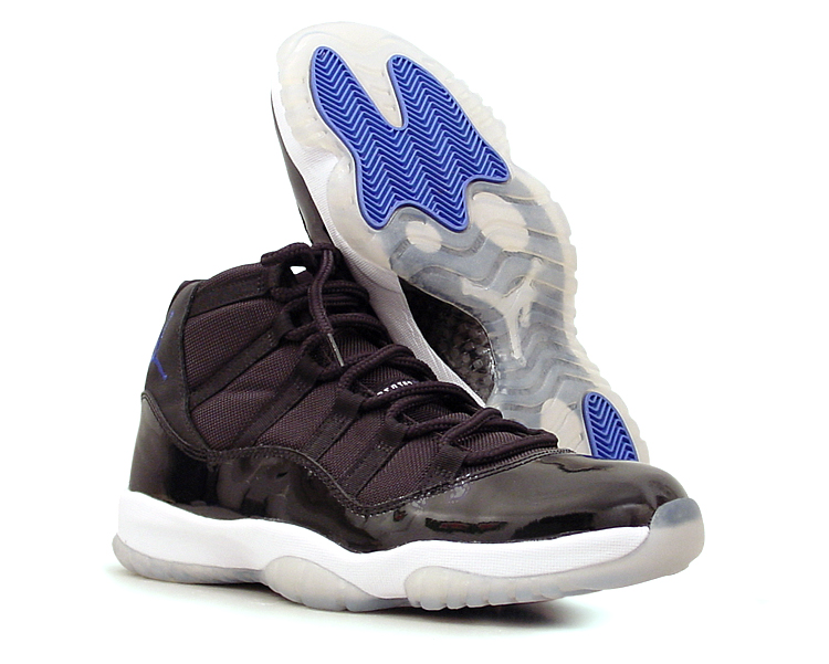 figure 5. Pictured here is the Air Jordan XI in Black/Varsity Royal–White, which is colloquially referred to as the “Space Jam” colorway, a reference to the 1996 live-action/animated film of the same name starring MJ and Bugs Bunny. Note that the XI’s traction is unusually good for a shoe that features a mostly translucent rubber outsole. Note also that the translucent portions of the outsole will yellow, especially if left exposed to heat or sunlight.
