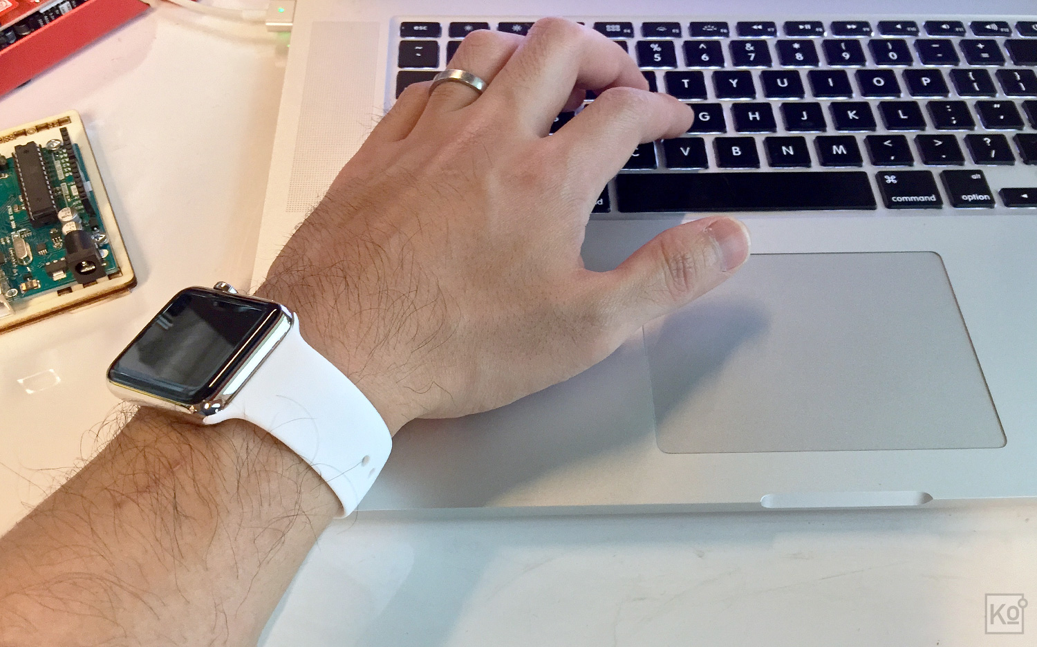For those who might be wondering, neither the Sport Band, shown here, nor the Milanese Loop, depicted in a few photos above, has scratched the palm rest on my MacBook Pro. I’m also happy to report that neither of the bands has caused me any wrist discomfort while typing. Furthermore, I've had no problem at all with either band pulling on my wrist hair. On the contrary, I've found both to be terrifically comfortable: the Milanese Loop drapes around the wrist as though it were made of fabric, giving it the edge in terms of pure comfort, but the Sport Band gets the nod when I work out because it retains a consistent fit, whether I'm running, climbing or even in the pool.