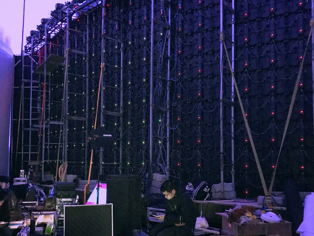 Here’s a literal look behind the screen. It would be interesting to know how many miles of cable are required to get this monster up and running. It looks crazy, but it ran perfectly through a full day of presentations.