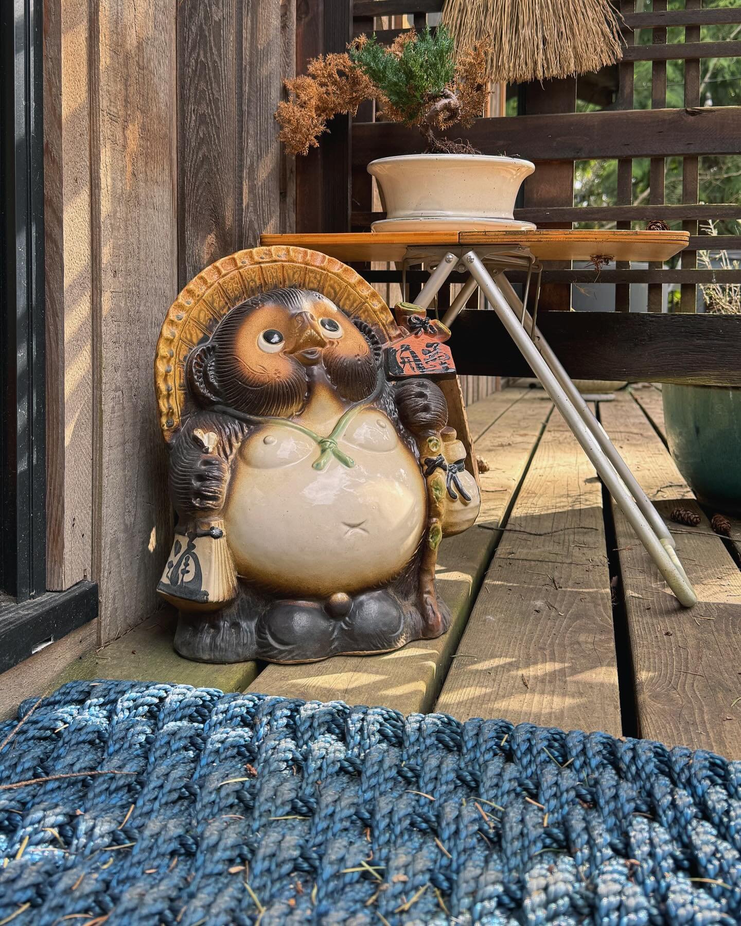We were very happy to welcome these two tanuki to our home!🦝✌🏼

Meant to bring good fortune, you&rsquo;ll see tanuki figures in front of restaurants &amp; businesses across Japan. In our case, given the spate of natural calamities we&rsquo;ve exper