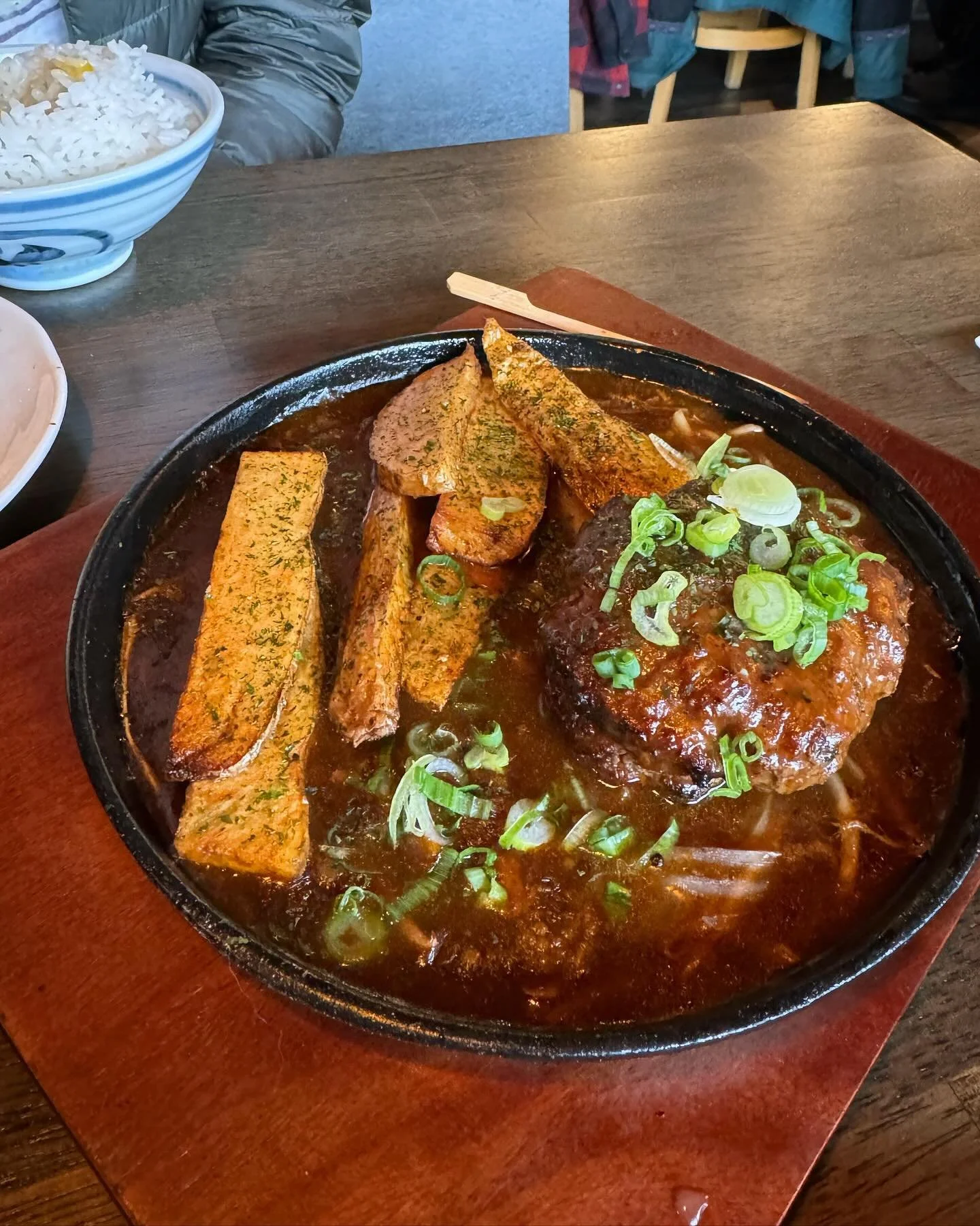 Hooray, our much loved @SHO_PDX has re-opened!

The ice storm this past January&mdash;was that really this year?!?&mdash;led to burst pipes at the restaurant, forcing them to shut down for repairs. At some point, they decided to go beyond just repair