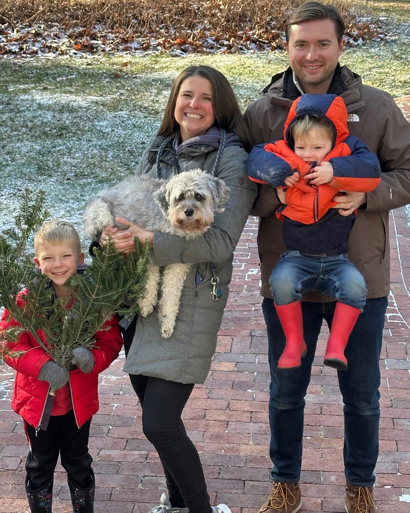 ✨Wishing you magical holidays with peace and joy to end your year ✨We had to say goodbye to our beloved Ziggy today. From Arkansas, to Ohio, then California, and New Hampshire with plenty of time in Kentucky, Michigan and New York as well!! He travel