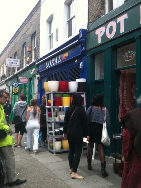 Columbiaroad3.jpg