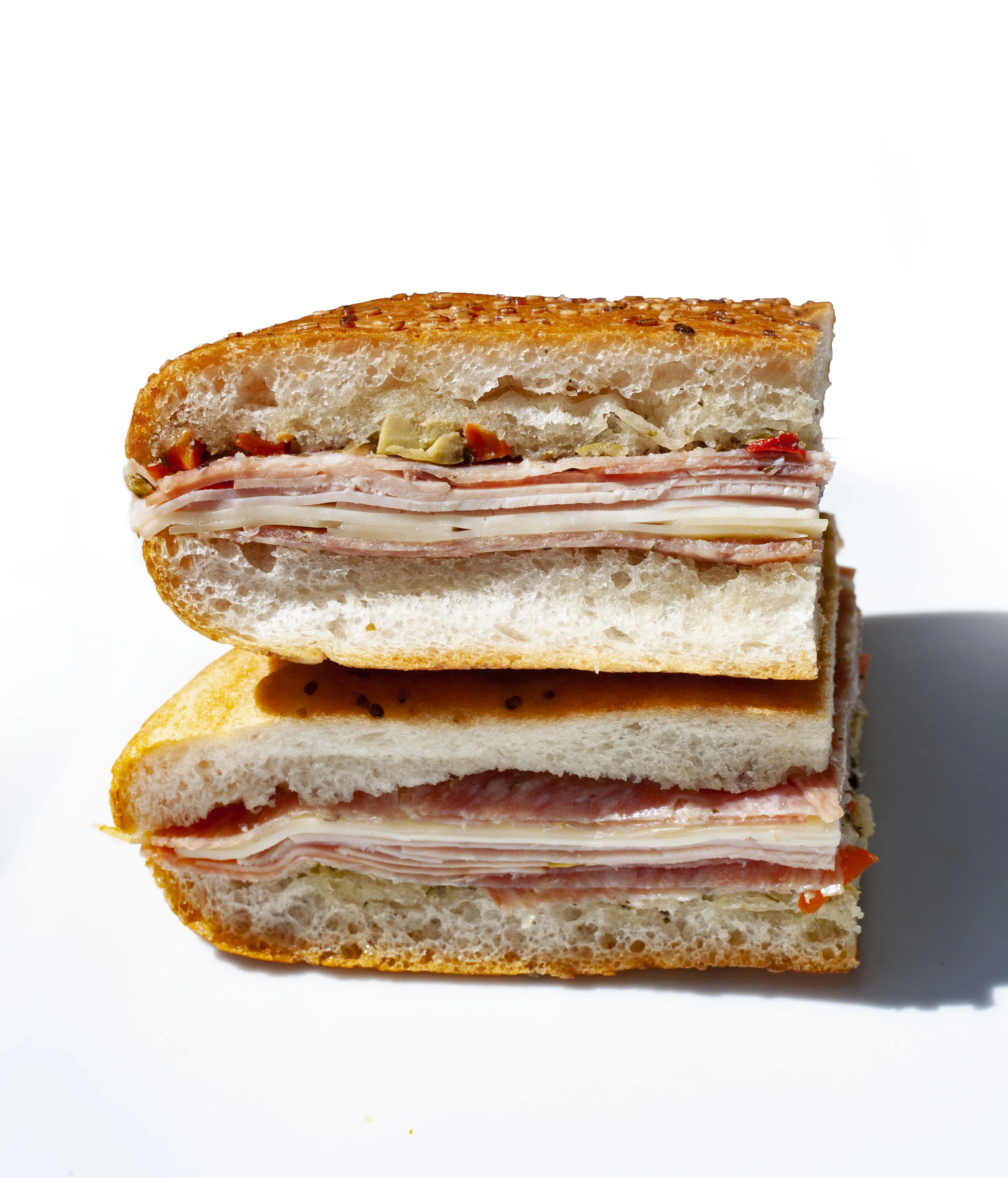 muffuletta_inside.jpg