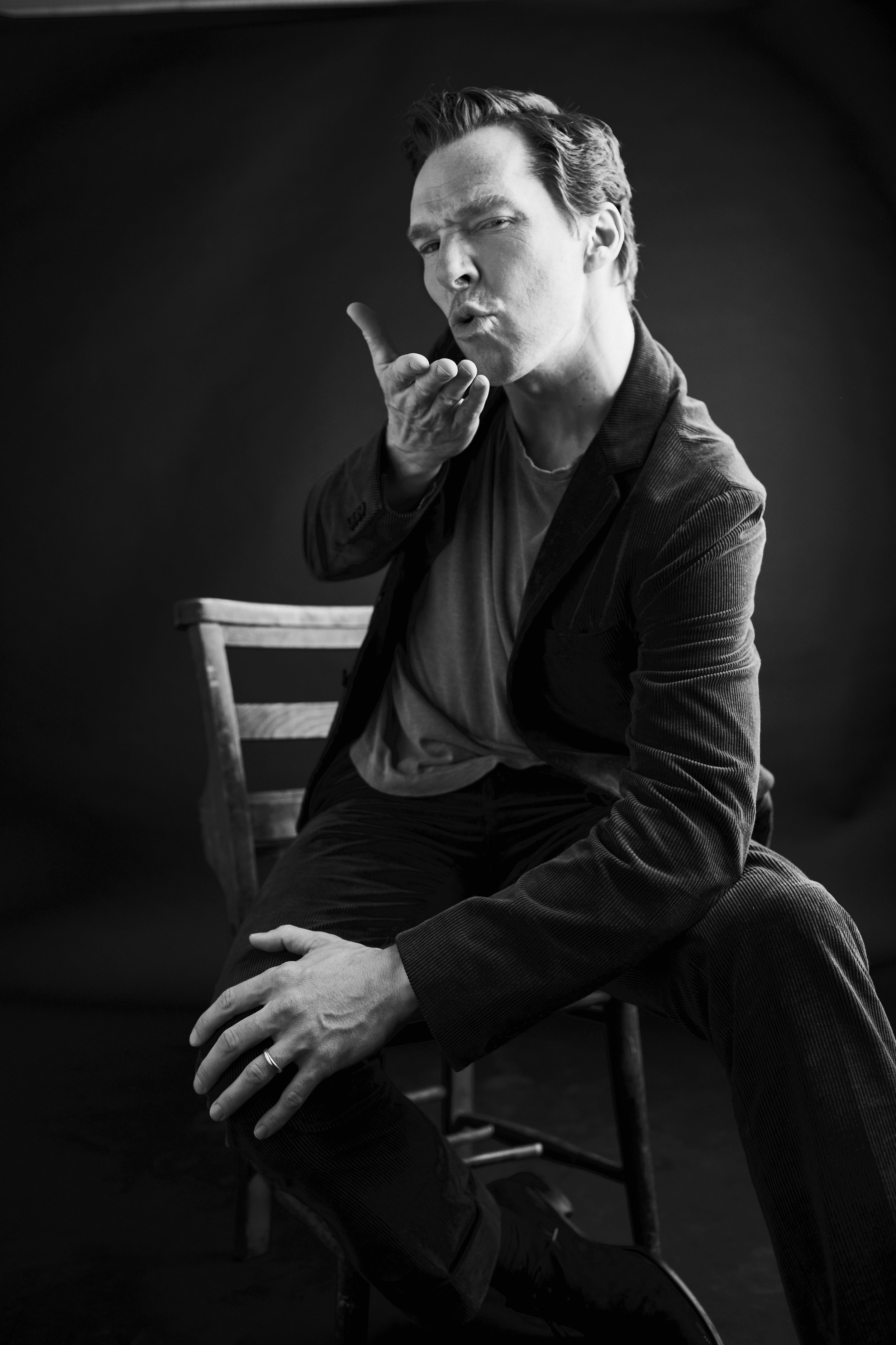 5821-TheCurrentWar_Cumberbatch_0104.jpg