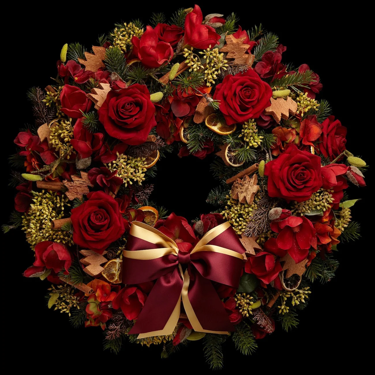 W1920102_364_wreath with bow.jpg