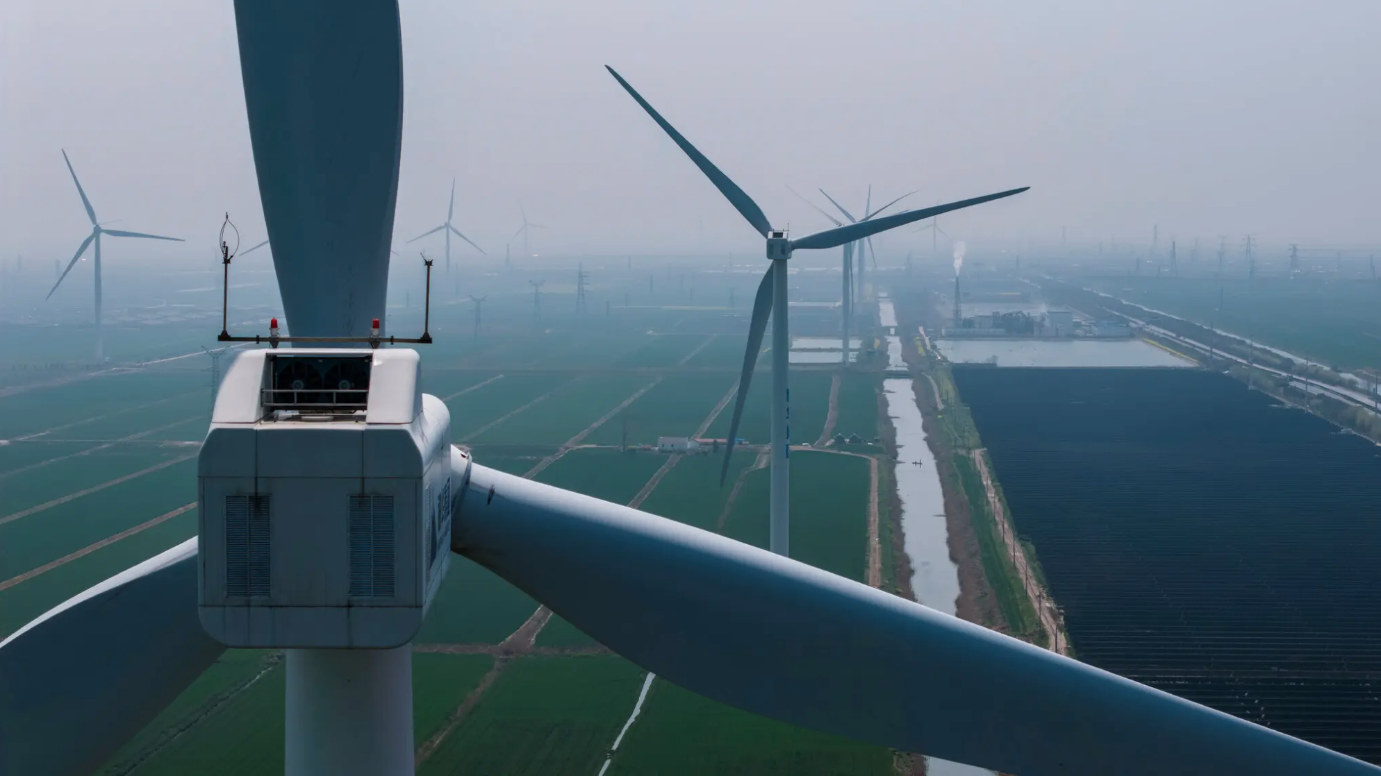 Two Bets On The Future Of Wind Energy:  Who Is Right?