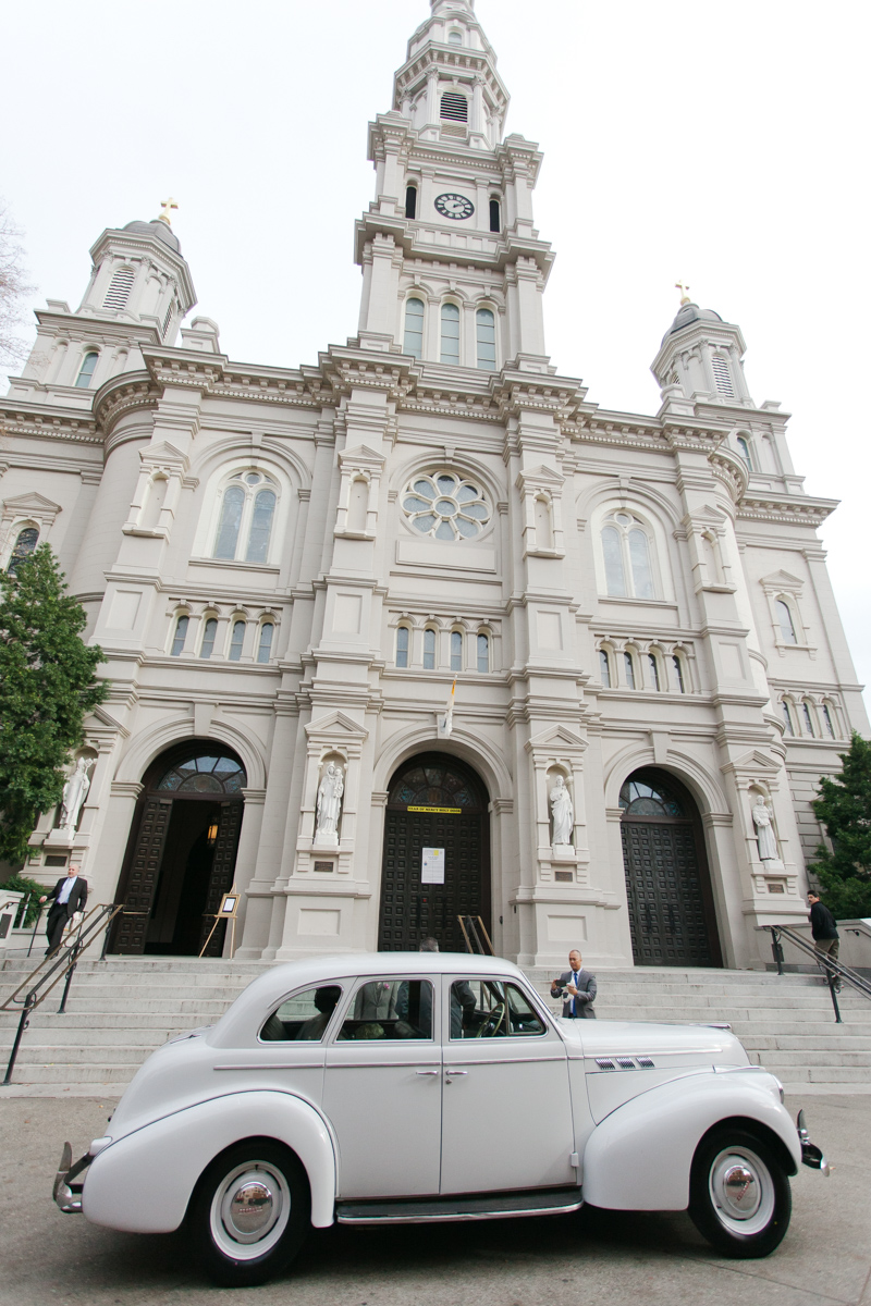 wedding-blessed-sacrament-cathedral-downtown-k-street-mall-10.jpg