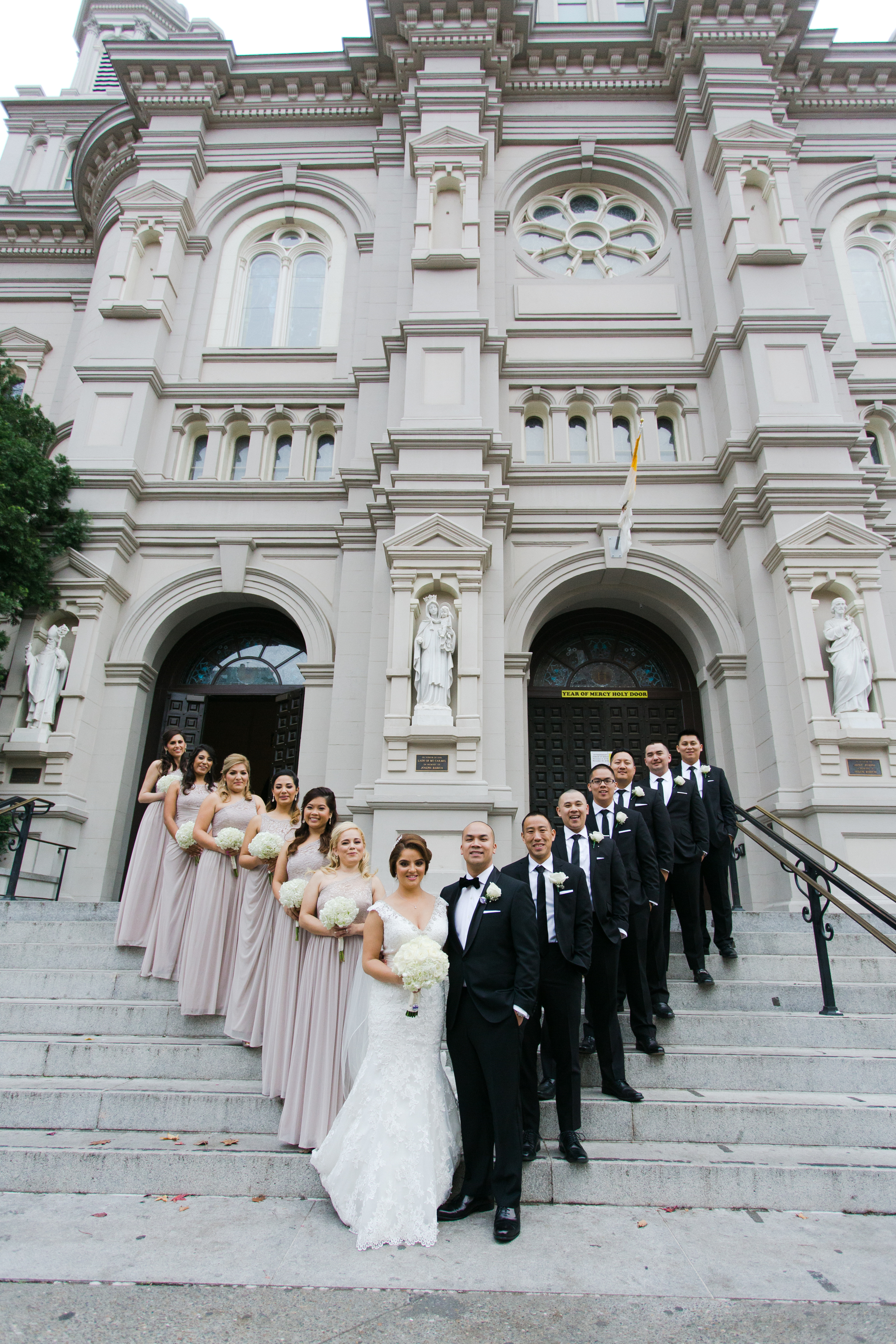 downtown-cathedral-sacramento-wedding-photographer