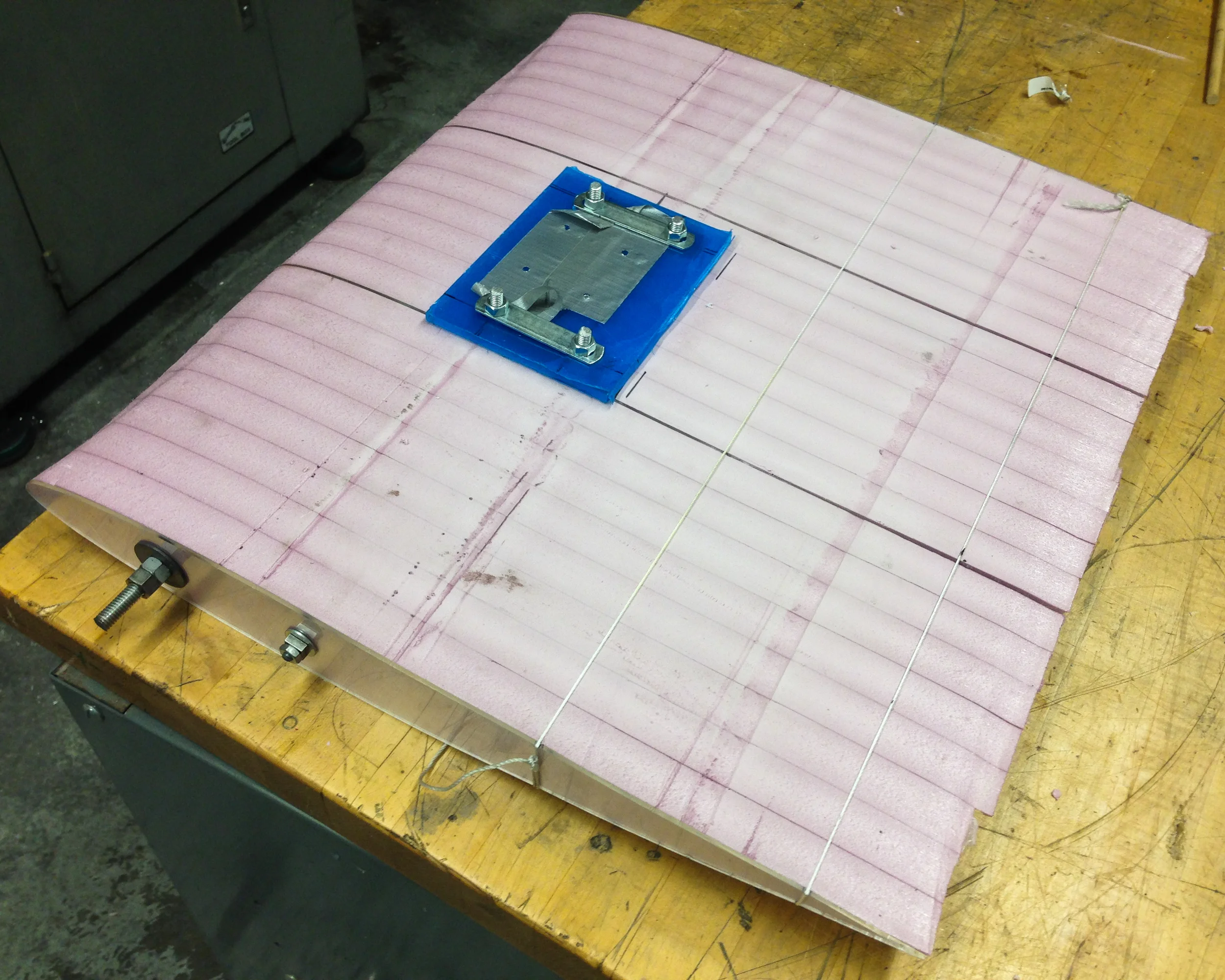 Airfoil-mounting-bracket.jpg