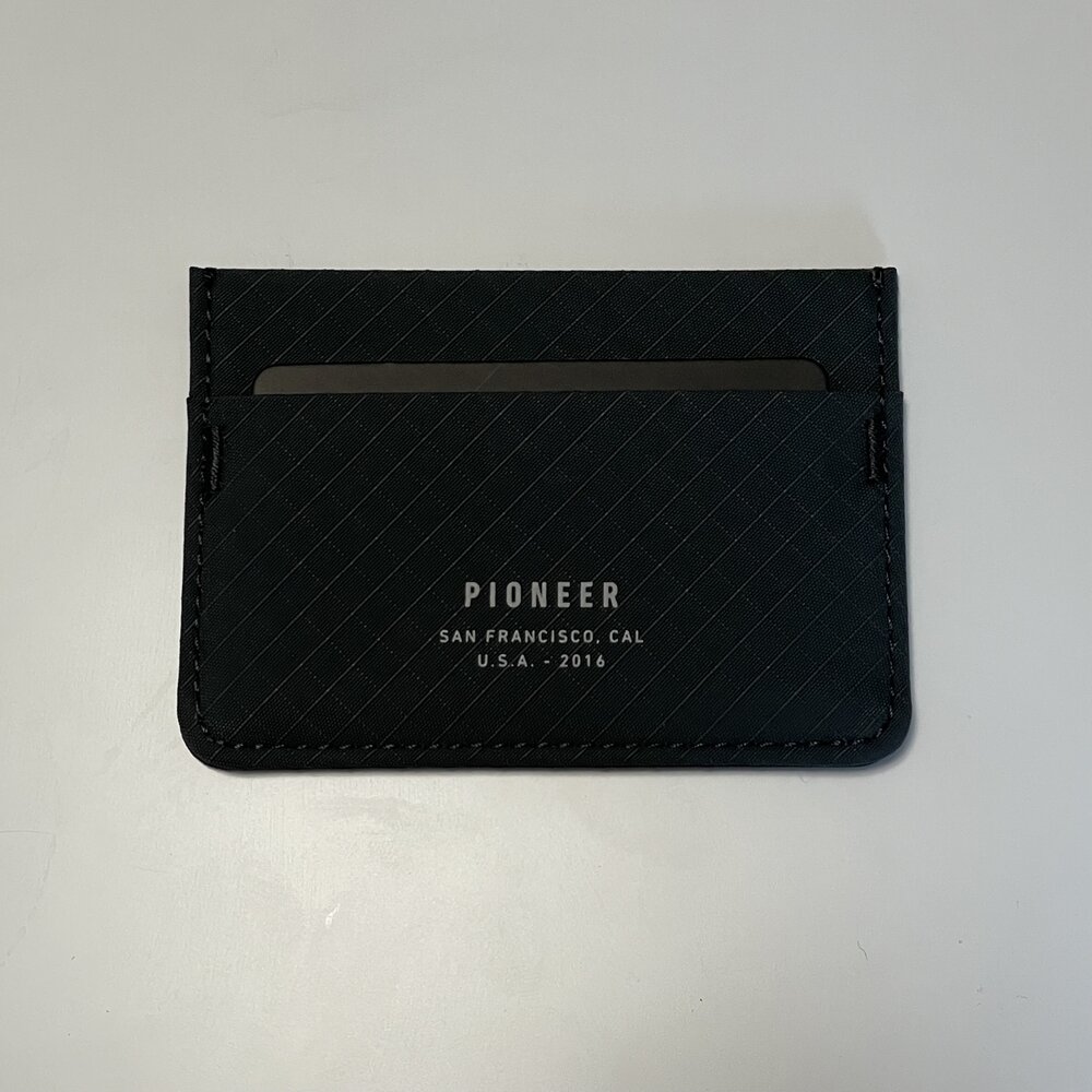 pioneer-molecule-card-holder-wallet.jpeg
