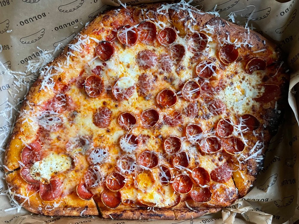 Boludo Pizza Full View