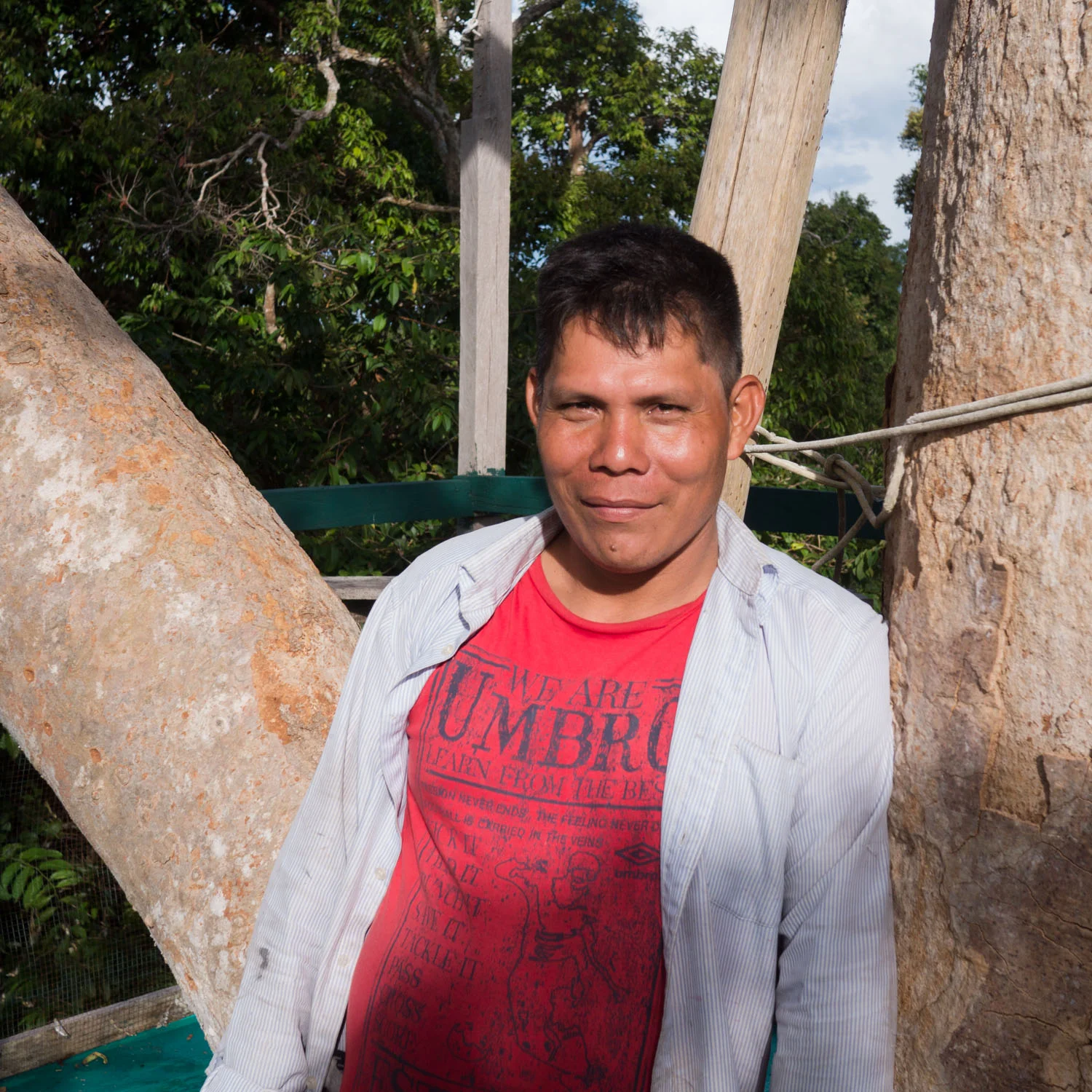 JOSE Alván Murayari, Guide and Transport Driver José was born and raised in a small community called El Torno downstream from the Tapiche Reserve. The community specializes in traditional palm roofing from the Irapay palm tree, but demand for this roofing material has greatly decreased due to the popular belief that the "modern" corrugated metal roof is better. Through working at the reserve, José has been able to secure housing with amenities like a stove and a refrigerator in Requena, the nearest "big" town, and is able to put his children through school there. The reserve continues to support the community by purchasing palm roofing for the lodge buildings and walkways from El Torno.