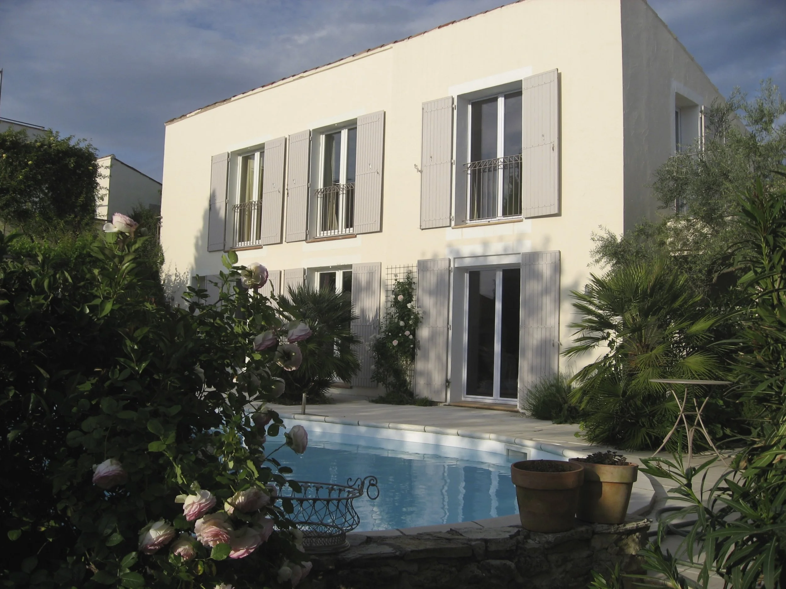 Provence Aussen 2.jpg