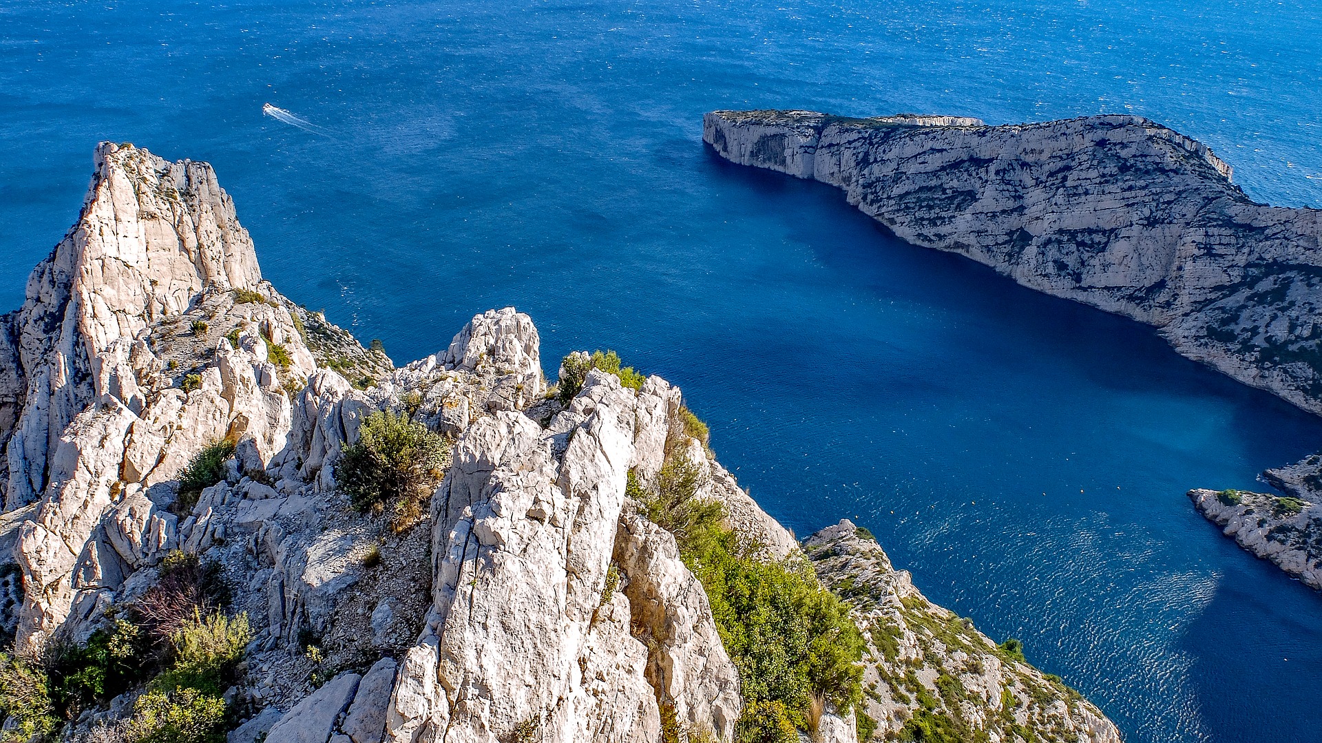 calanque-1966920_1920.jpg