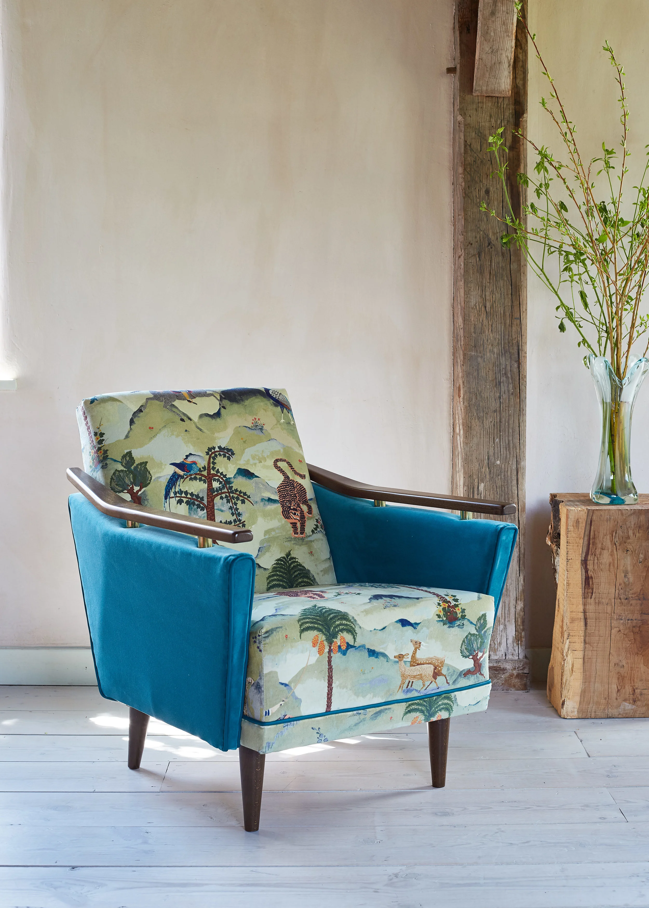 One of the stunning chairs we shot for Galapagos Designs .