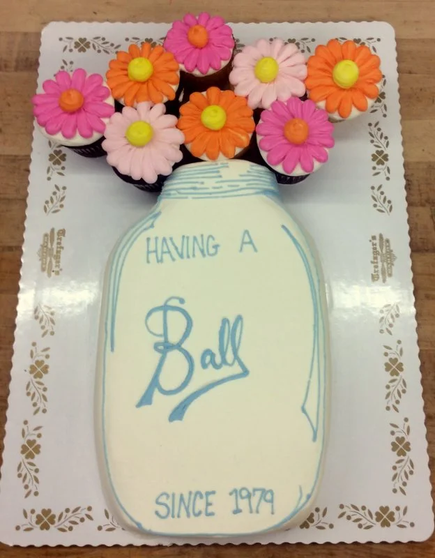 Mason Jar Bouquet Cake