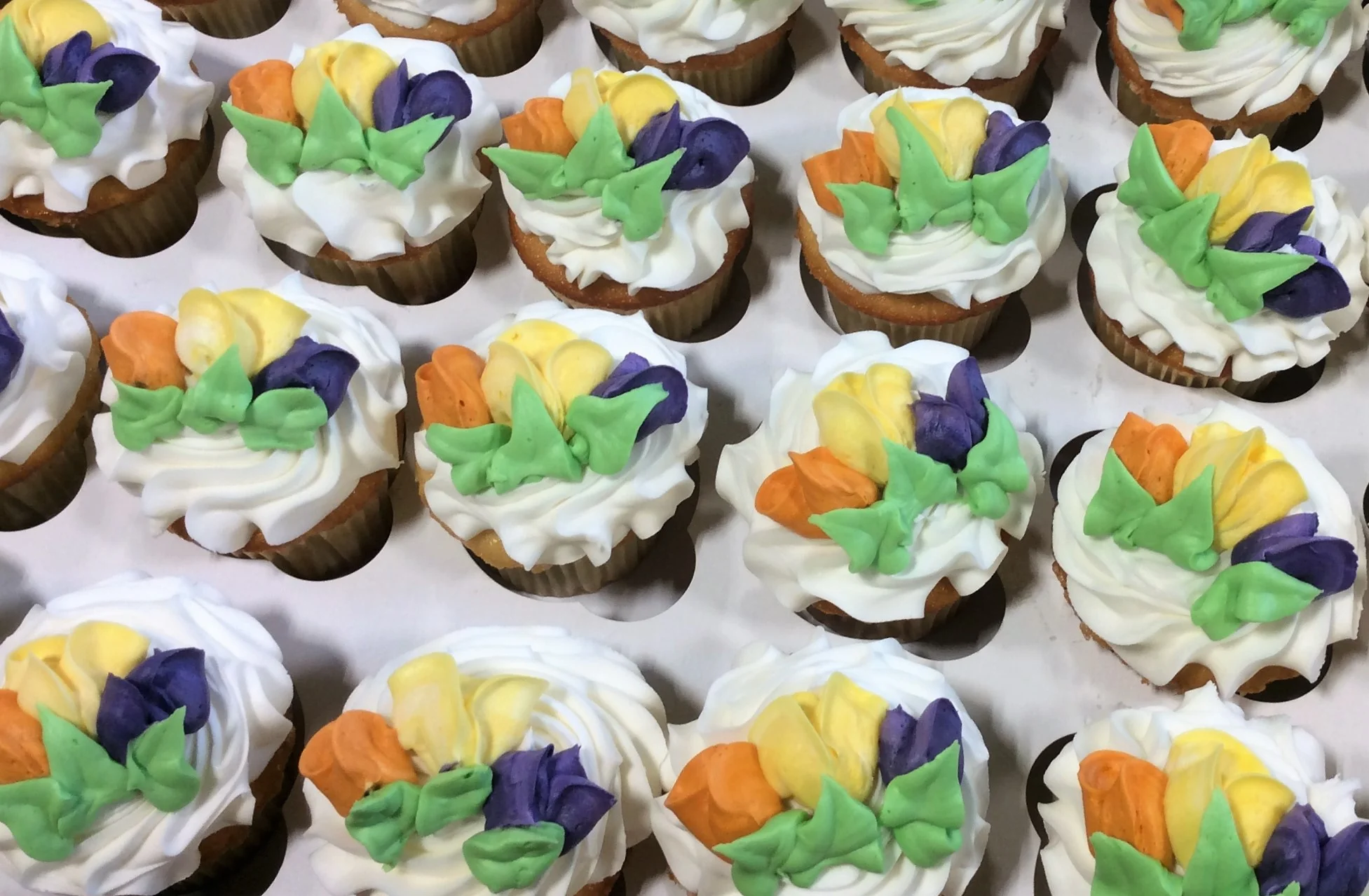 Cupcakes with Extra Flowers
