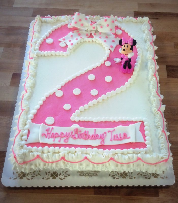 2 Tier Fondant Disney Minnie Mouse Birthday Cake - CakeCentral.com