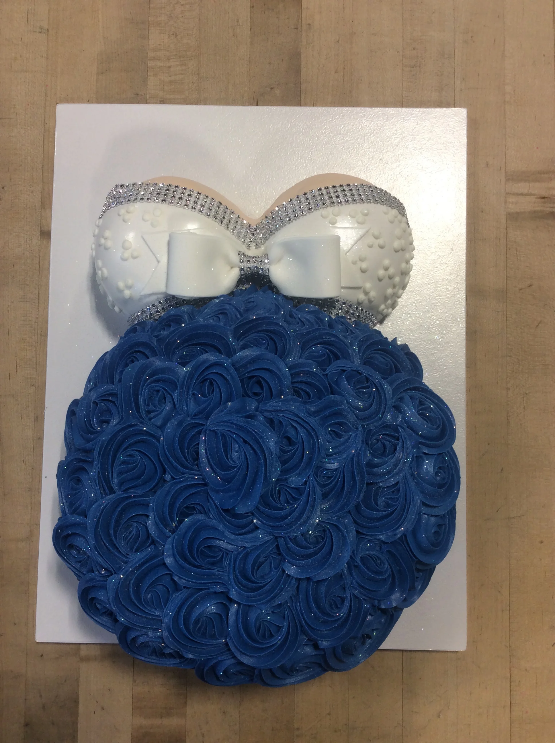 Baby Shower Belly Cake Trefzgers Bakery
