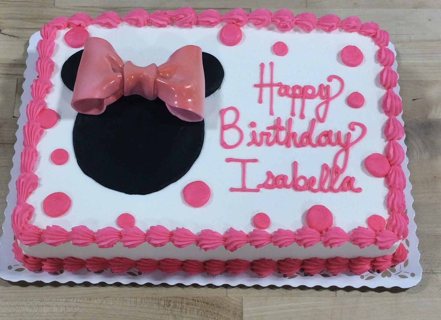 Minnie Mouse Fondant with Bow.JPG
