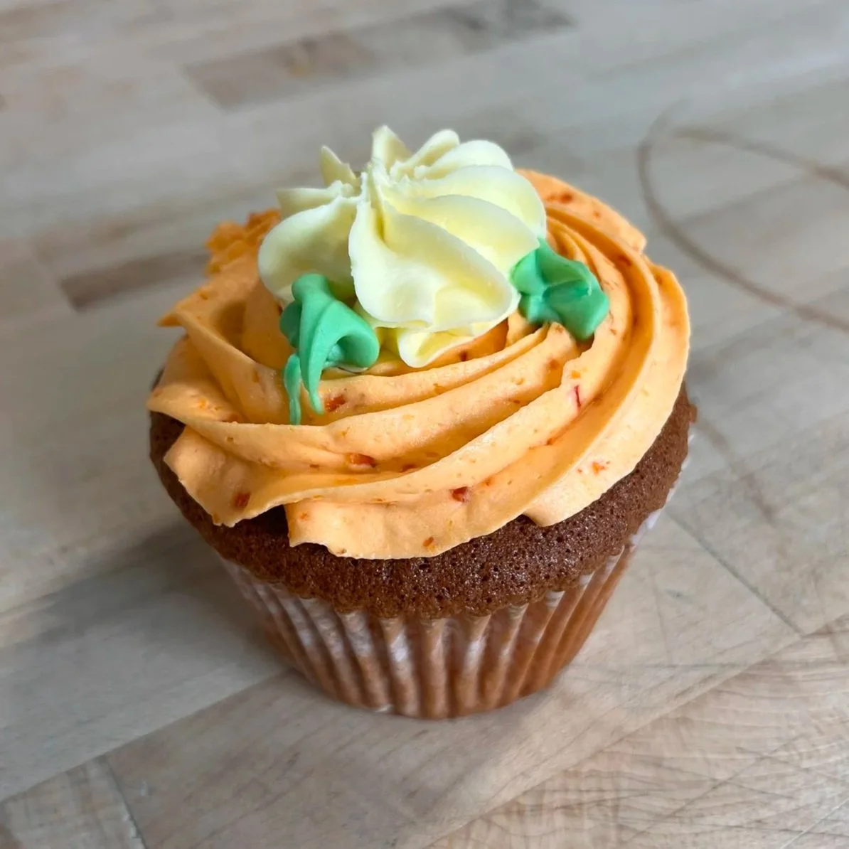 Orange Chiffon Dessert Cupcakes