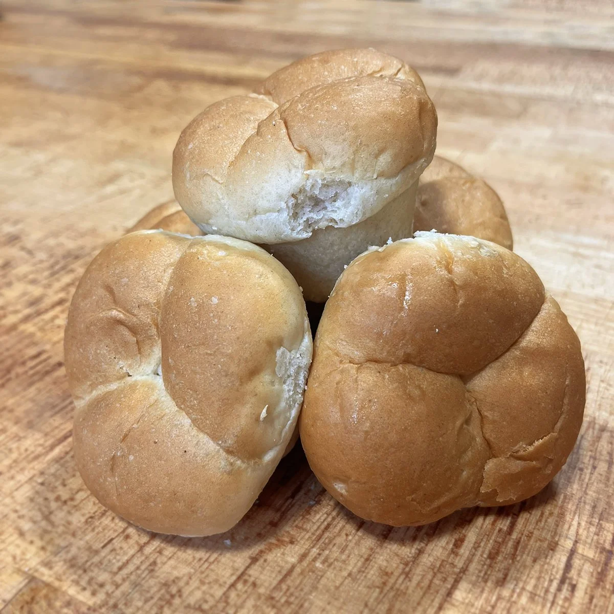 Cloverleaf Rolls 1.jpg