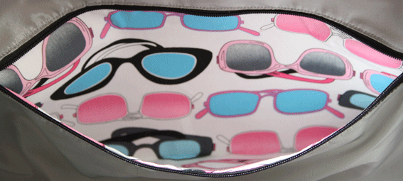 1260-Pink-chequer-travel-po.gif