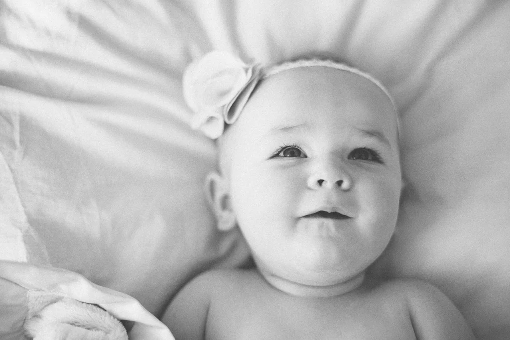 Alivia_012bw.jpg