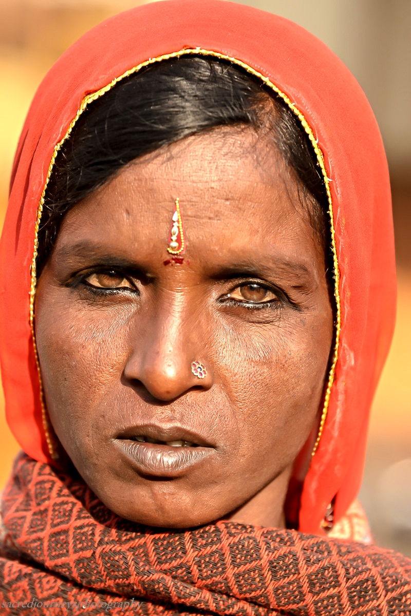 Pushkar serious face woman.jpg