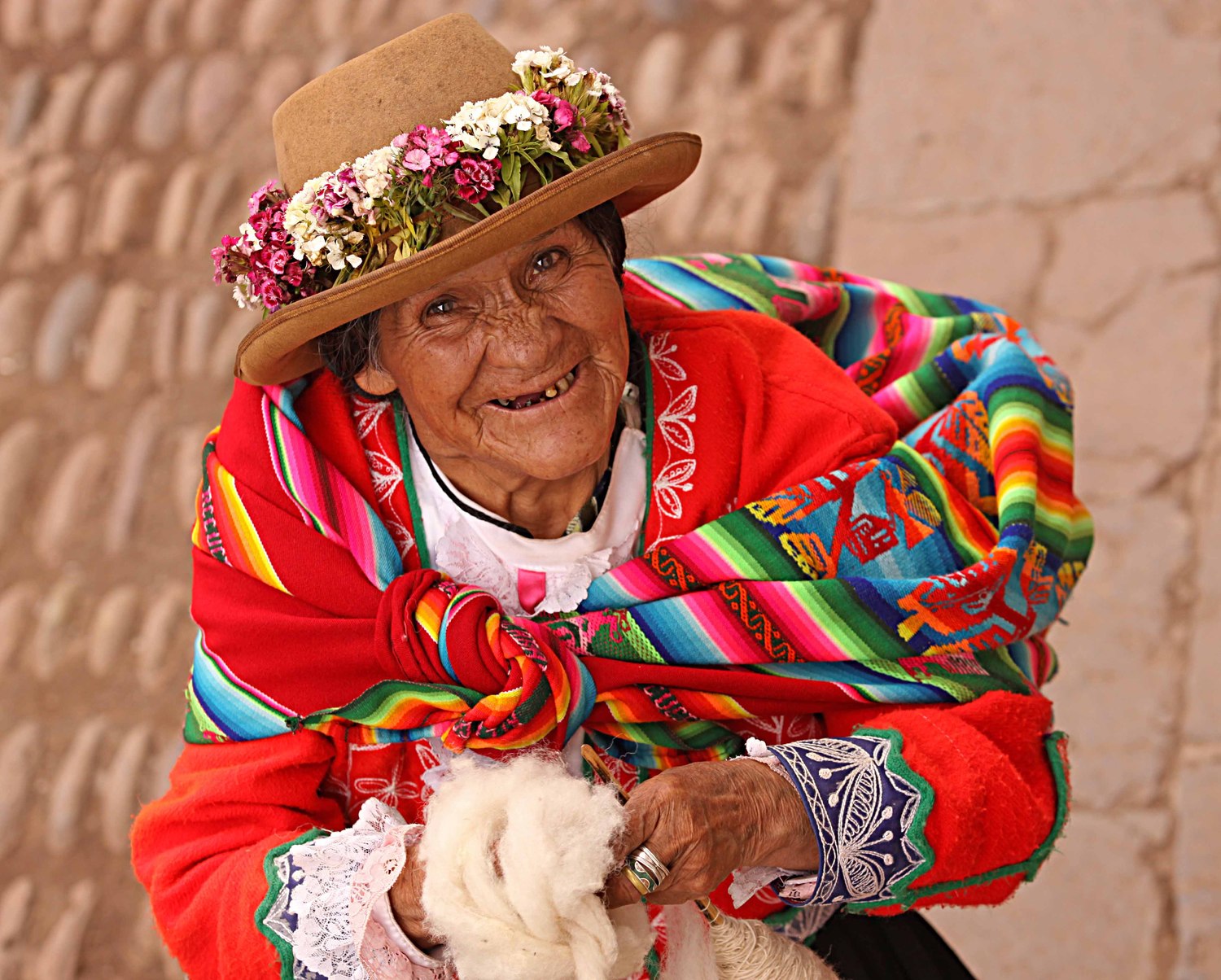 Peru W old woman tooth looking up.jpg
