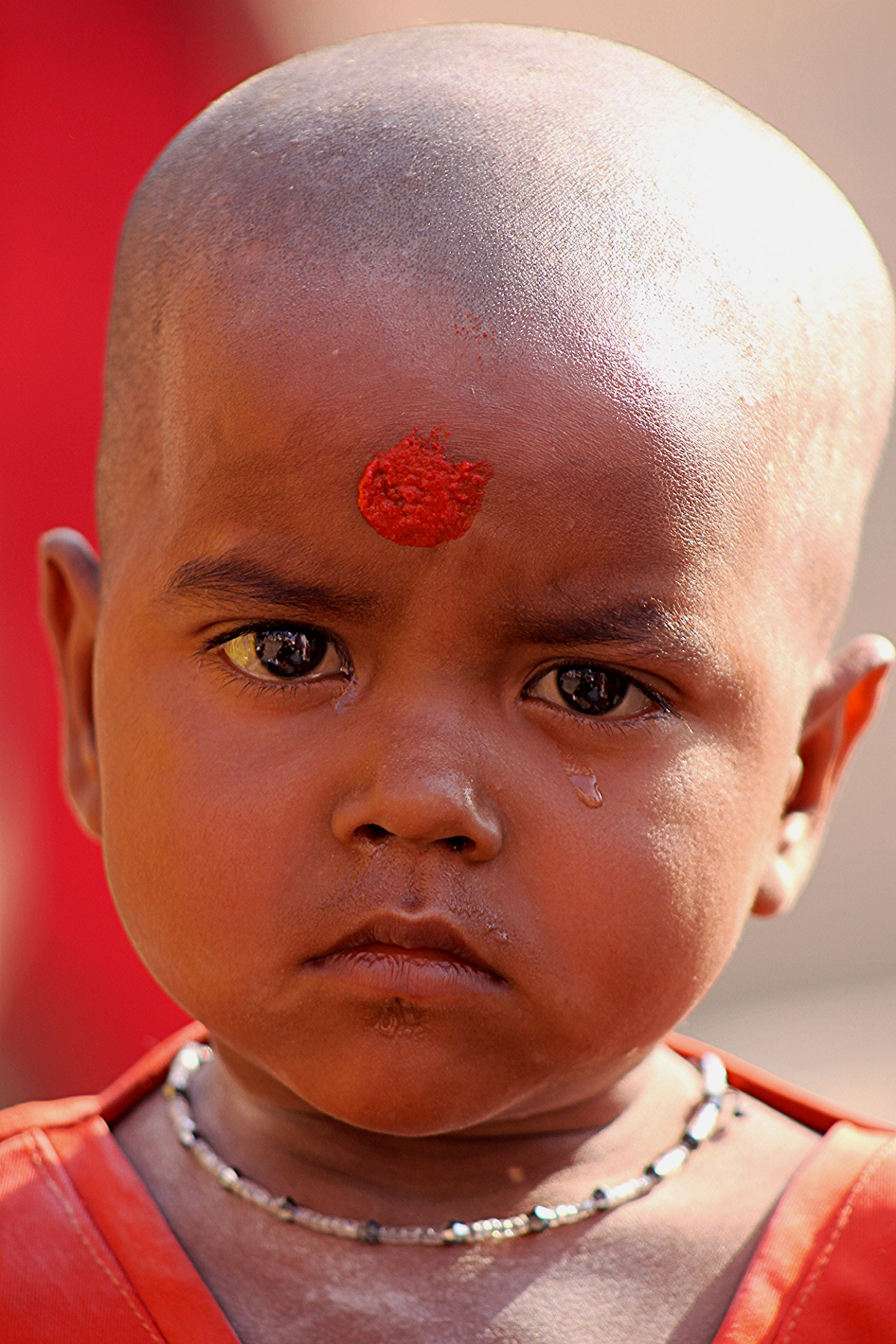 Varanasi W boy crying.jpg