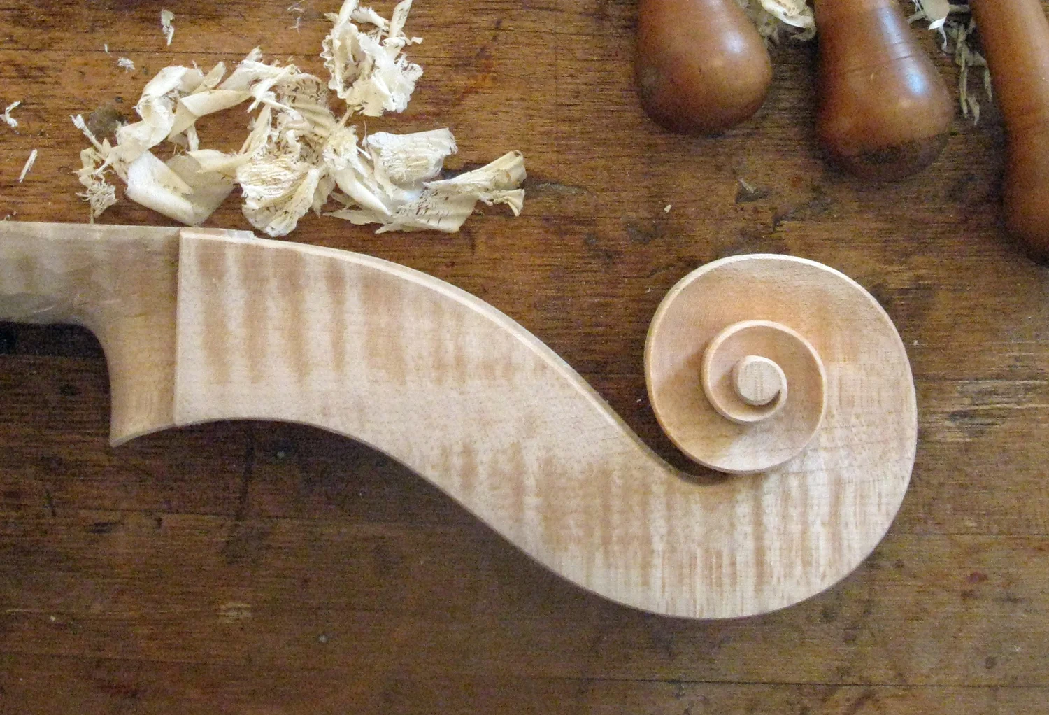 Finished cello scroll