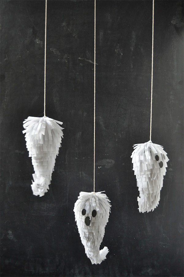 ghostpinata600.gif